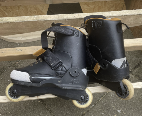 Patins de segona mà agressius de color negre